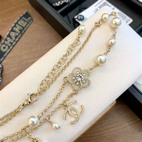 chanel camellia pearl necklace